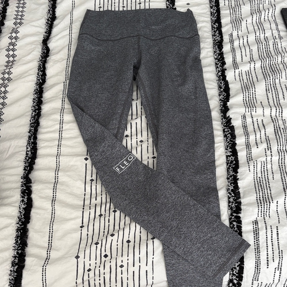 Fleo Charcoal Leggings
